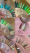 Charger l&#39;image dans la galerie, nuanciers ongles couleurs vernis semi permanentnuanciers ongles couleurs vernis semi permanent
