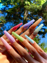 Charger l&#39;image dans la galerie, press on nails france pastel ongles transparents gelly
